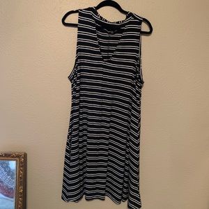 Torrid size 3 (plus size 24) choker jersey dress